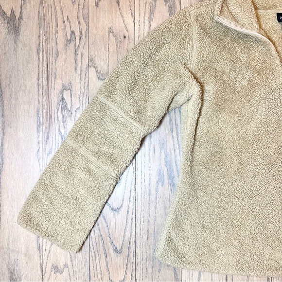 Athleta Women’s Camel Sherpa 1/4 Zip Pullover Fuzzy Warm Sweater Size Medium - Picture 7 of 15